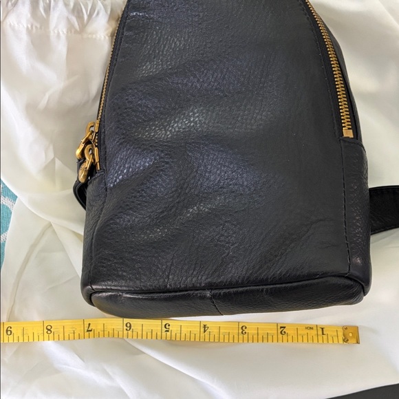HOBO Black Leather Crossbody Sling with Gold-Tone Accents - Picture 2 of 8
